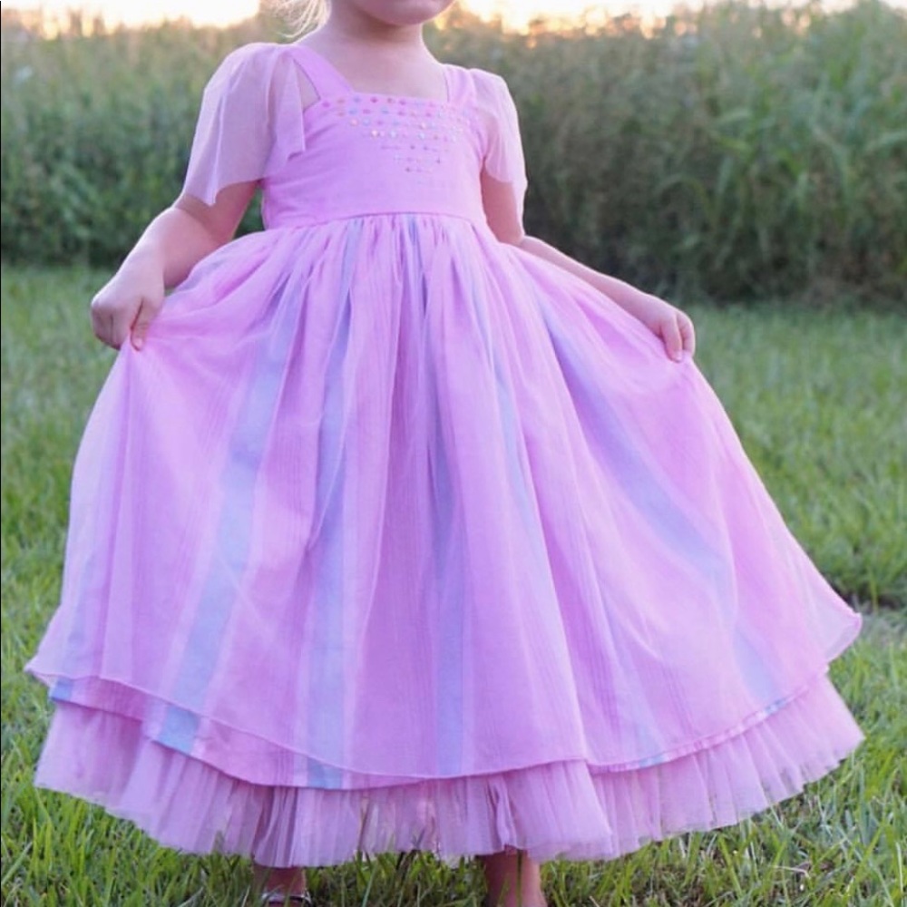 Well Dressed Wolf Rainglow